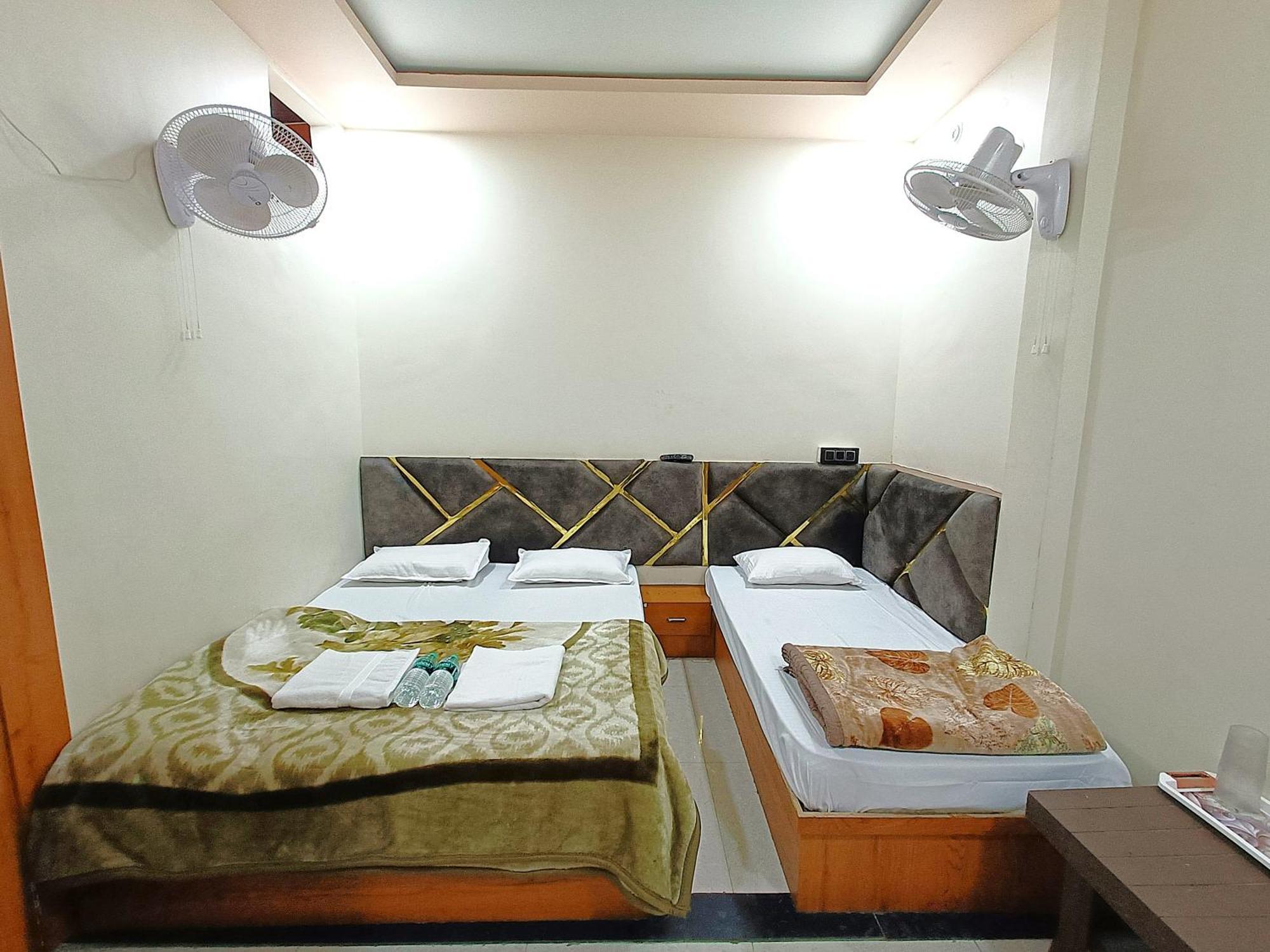אויאיין Hotel Shreem מראה חיצוני תמונה