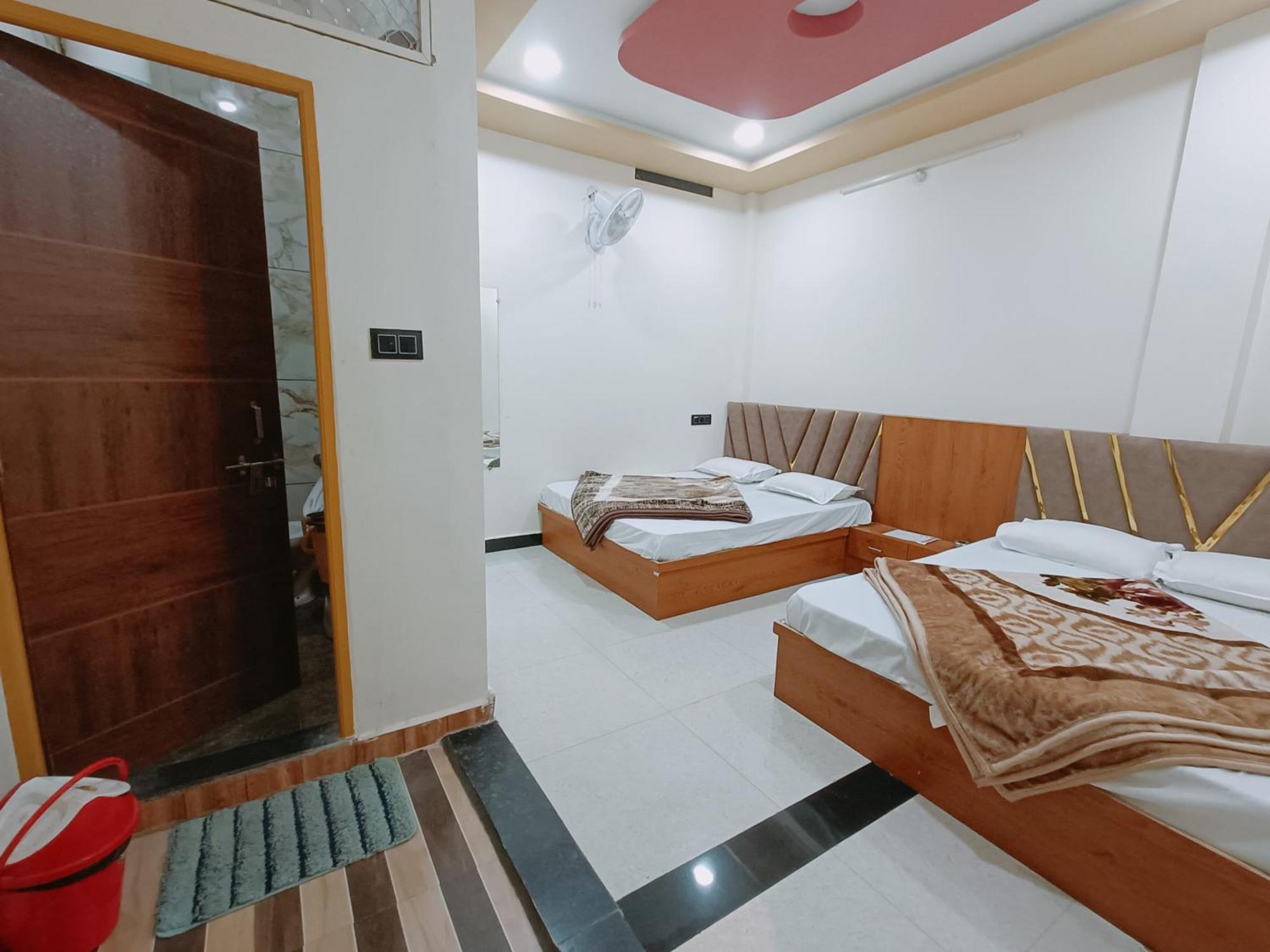 אויאיין Hotel Shreem מראה חיצוני תמונה
