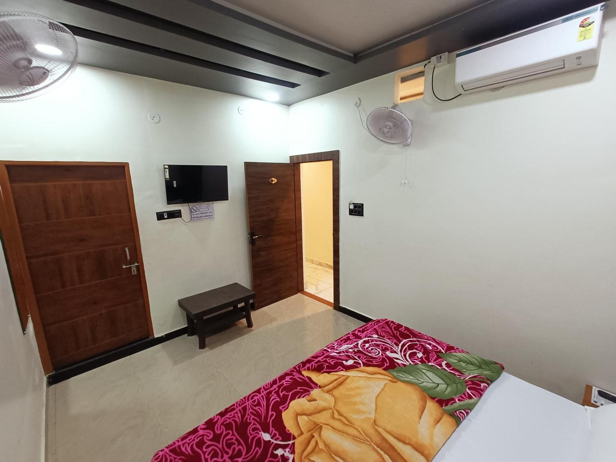 אויאיין Hotel Shreem מראה חיצוני תמונה