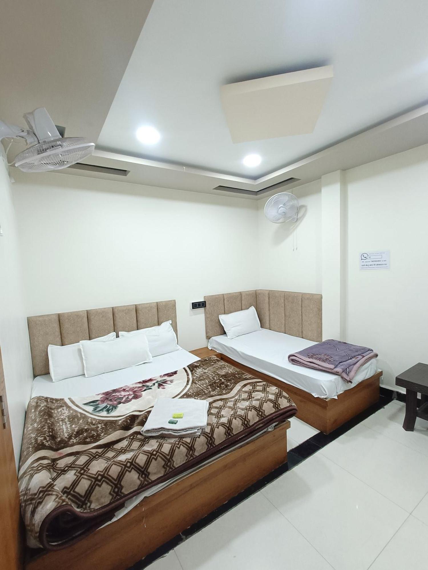 אויאיין Hotel Shreem חדר תמונה