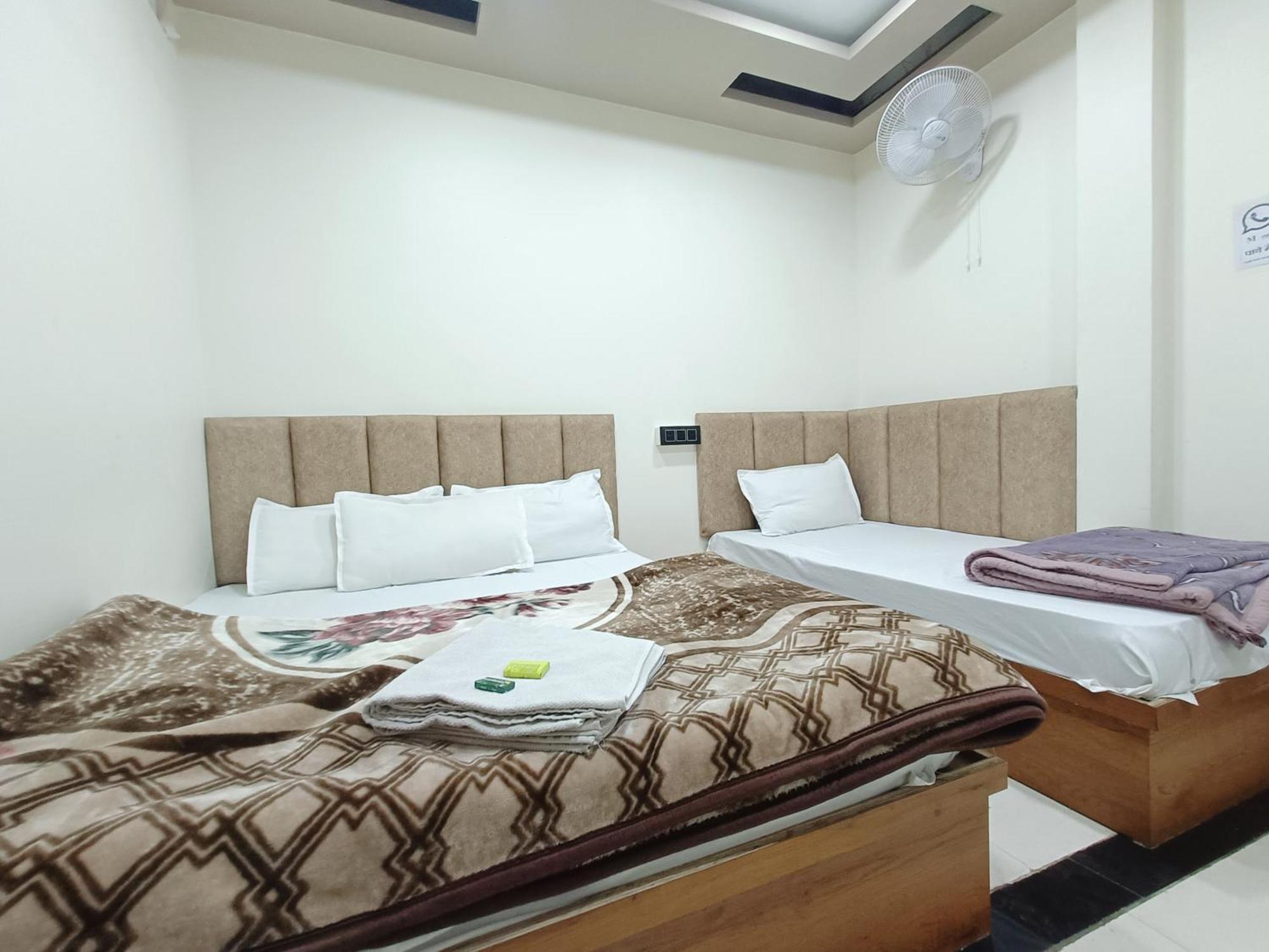 אויאיין Hotel Shreem חדר תמונה