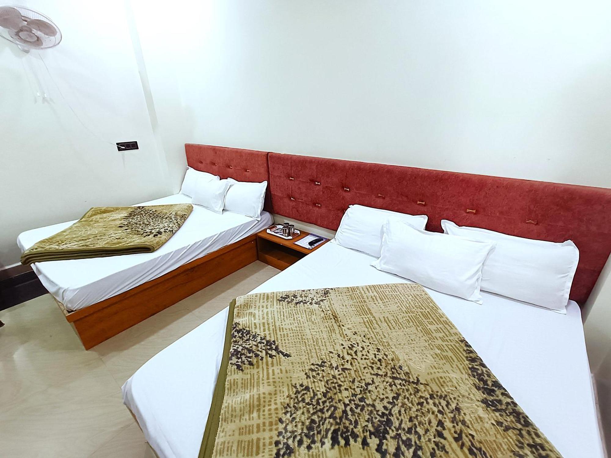 אויאיין Hotel Shreem מראה חיצוני תמונה